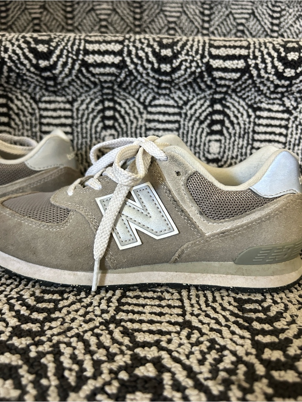 New Balance Classic 574 Sneakers - Picture 8 of 11
